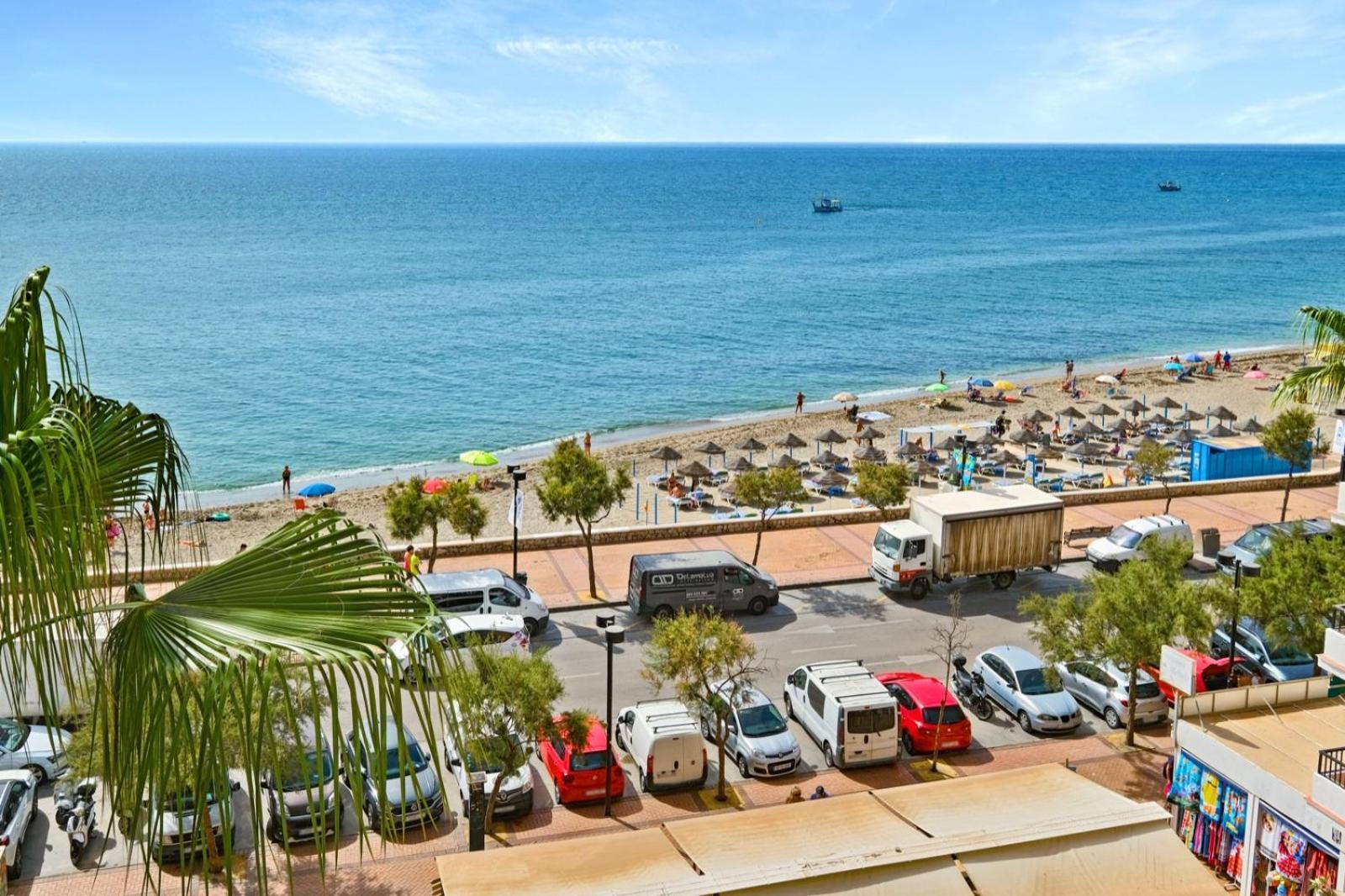 Apartamento Con Piscina En La Primera Linea De Playa De Fuengirola Eksteriør billede