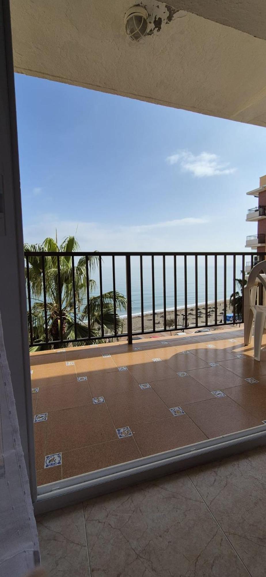 Apartamento Con Piscina En La Primera Linea De Playa De Fuengirola Eksteriør billede